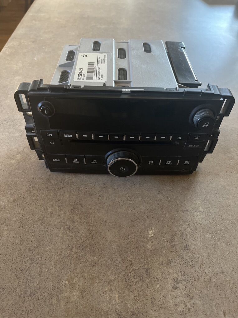 2008-2014 Chevy Truck Radio - CD Player mp3 Radio