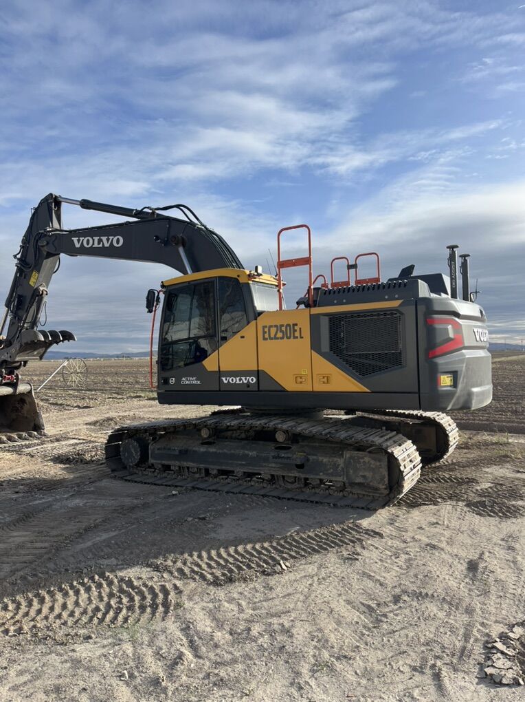 2021 Volvo EC250EL