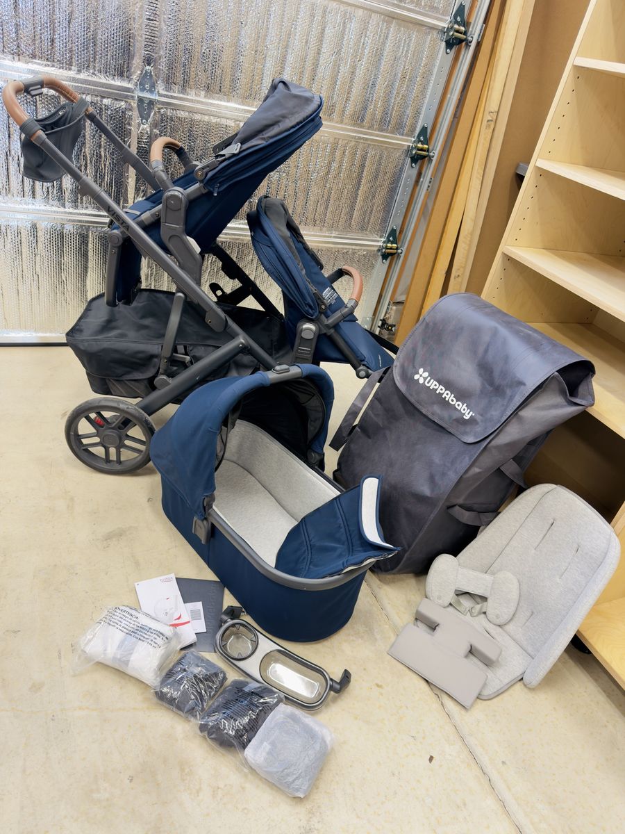 •UPPAbaby Vista•Complete Bundle!Everything You Need from Day One!