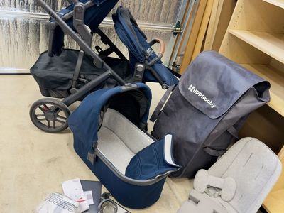 •UPPAbaby Vista•Complete Bundle!Everything You Need from Day One!