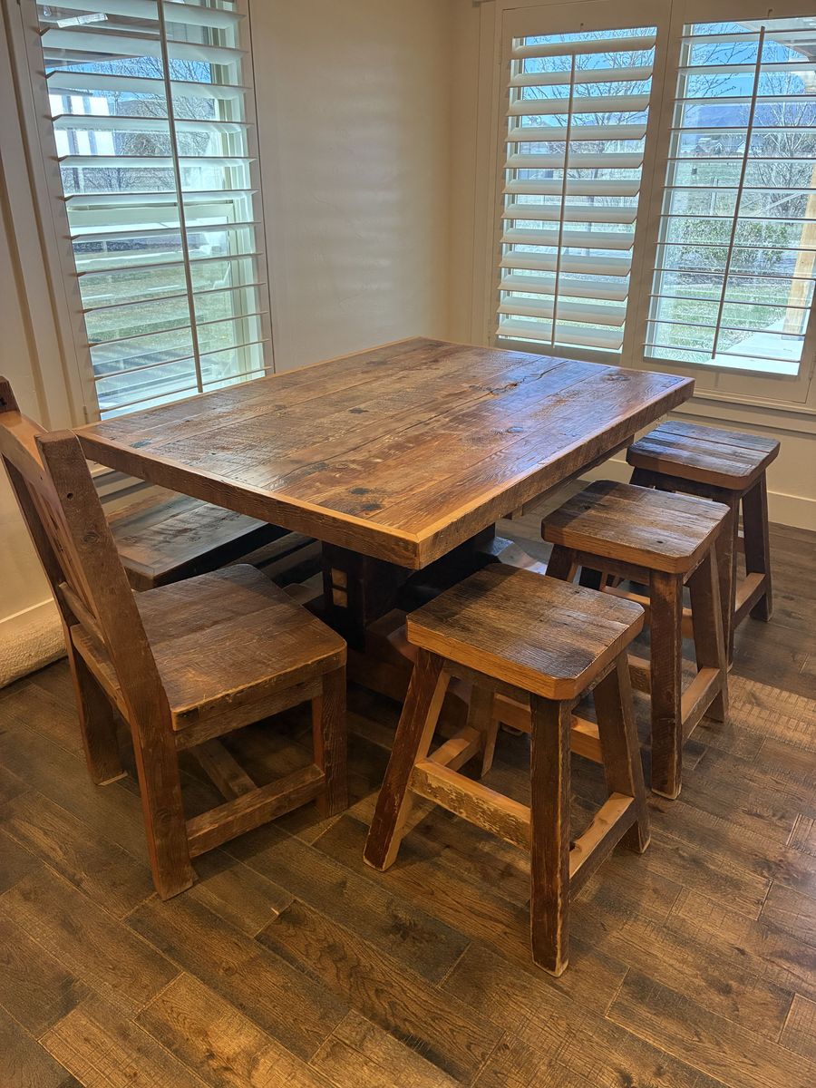 Dinning Table, End Chair, Bench and Three Bar Stools 24"