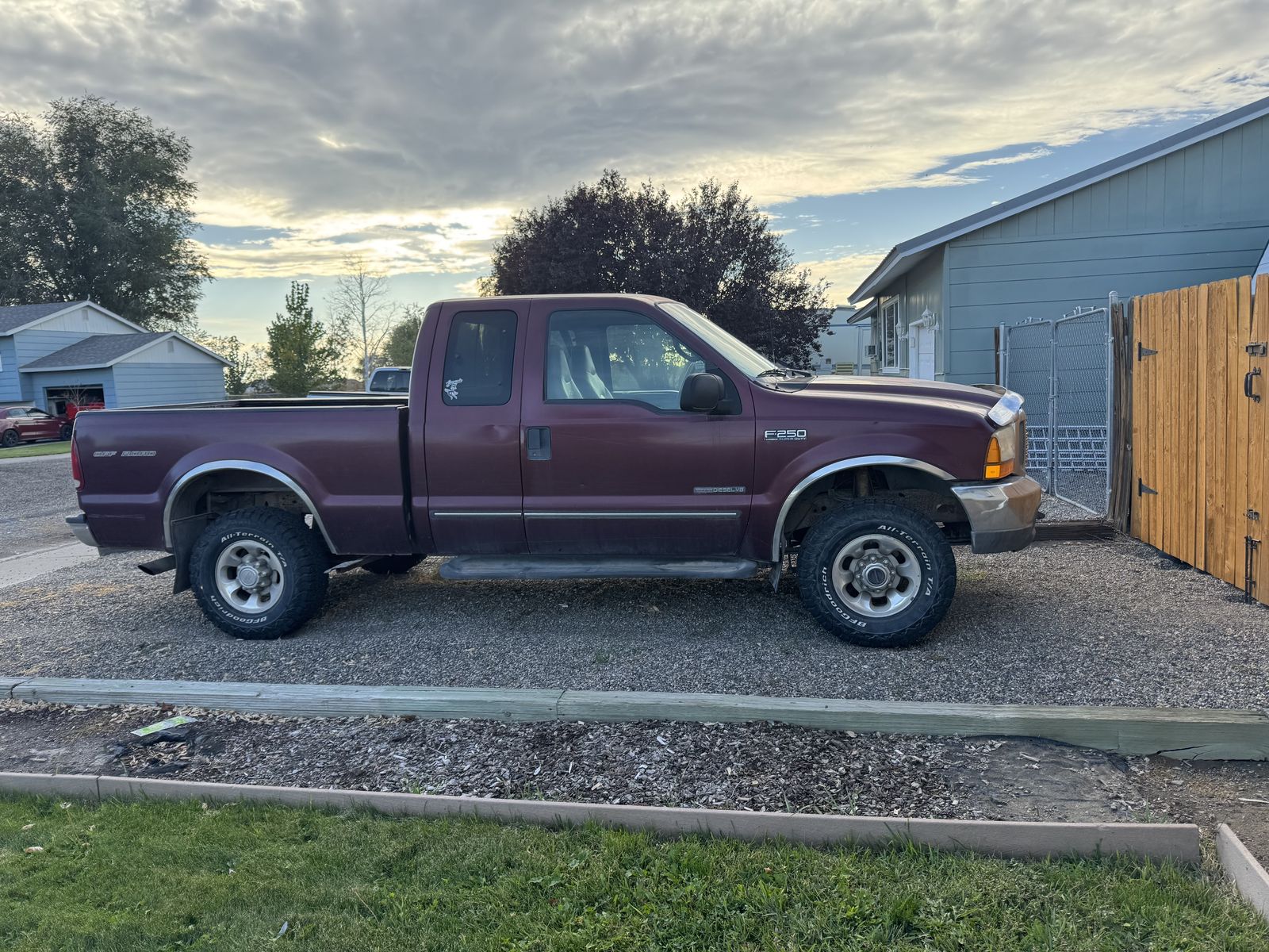 1999 FORD F250 SUPER DUTY Lariat