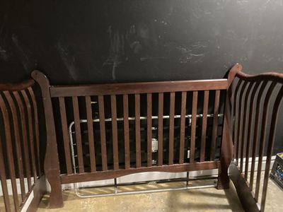 Baby crib