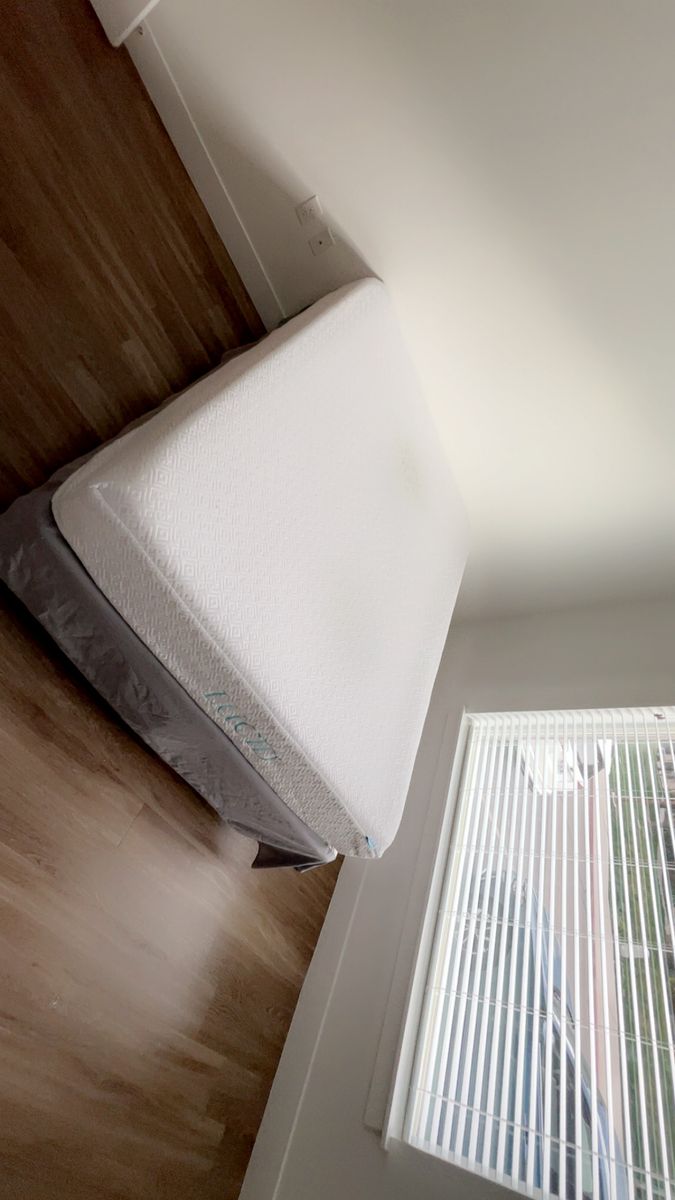 Free Queen Mattress And Box Springs