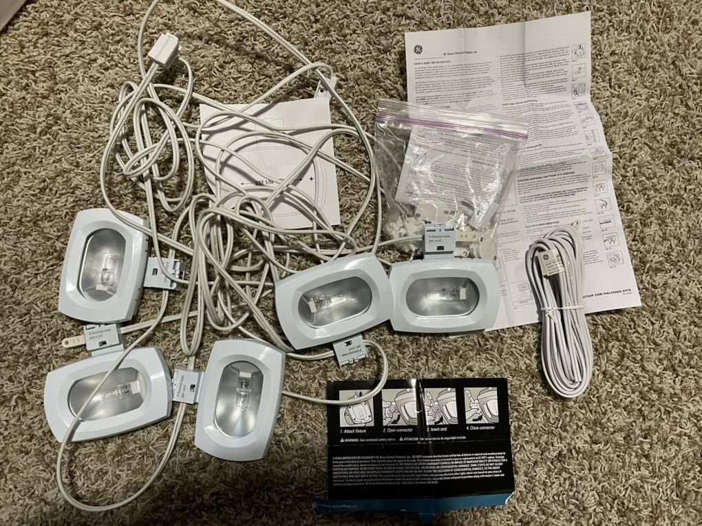 GE Halogen Under The Cabinet Chain Lights 5 Total