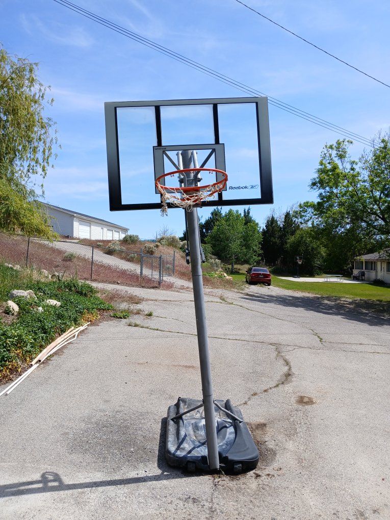 Reebok Adjustable Basketball Hoop — $100 OBO