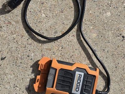 RIDGID 18V Portable Power Source with USB Charging Port - AC86087