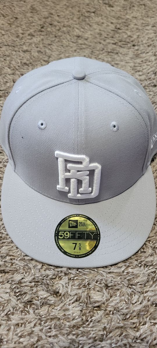 7 5/8 new with all stickers $30