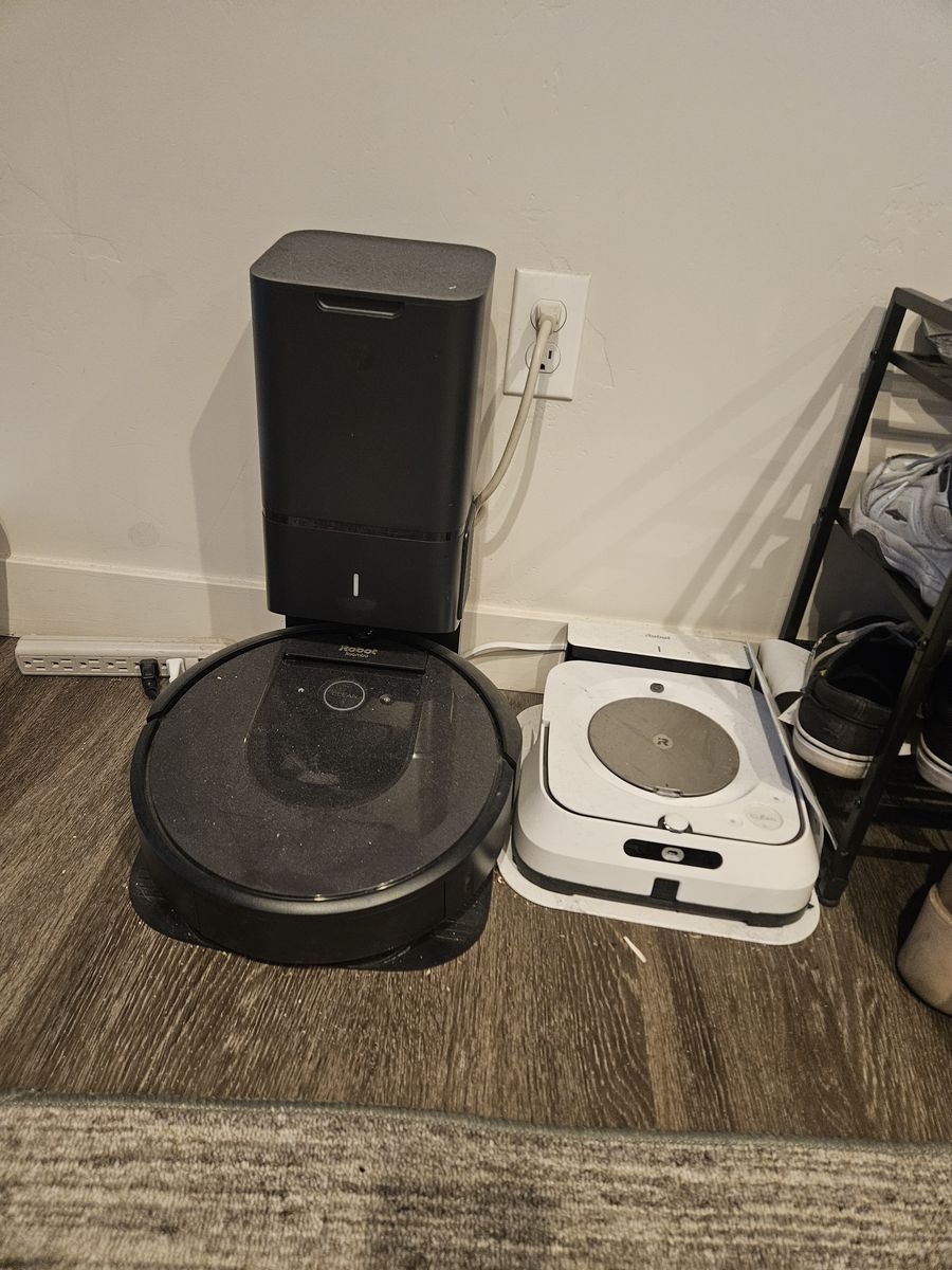 Roomba and Bravva