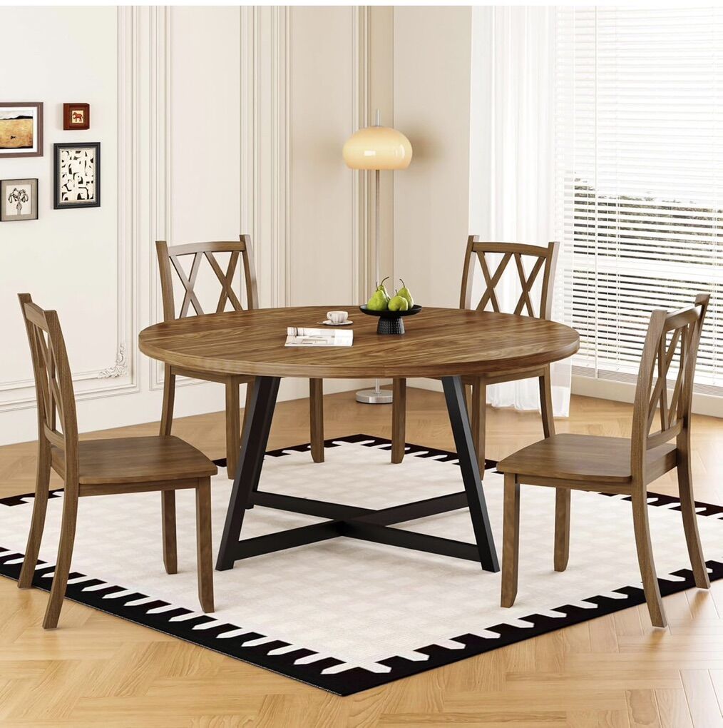 59'' Round Table And 4 Chairs