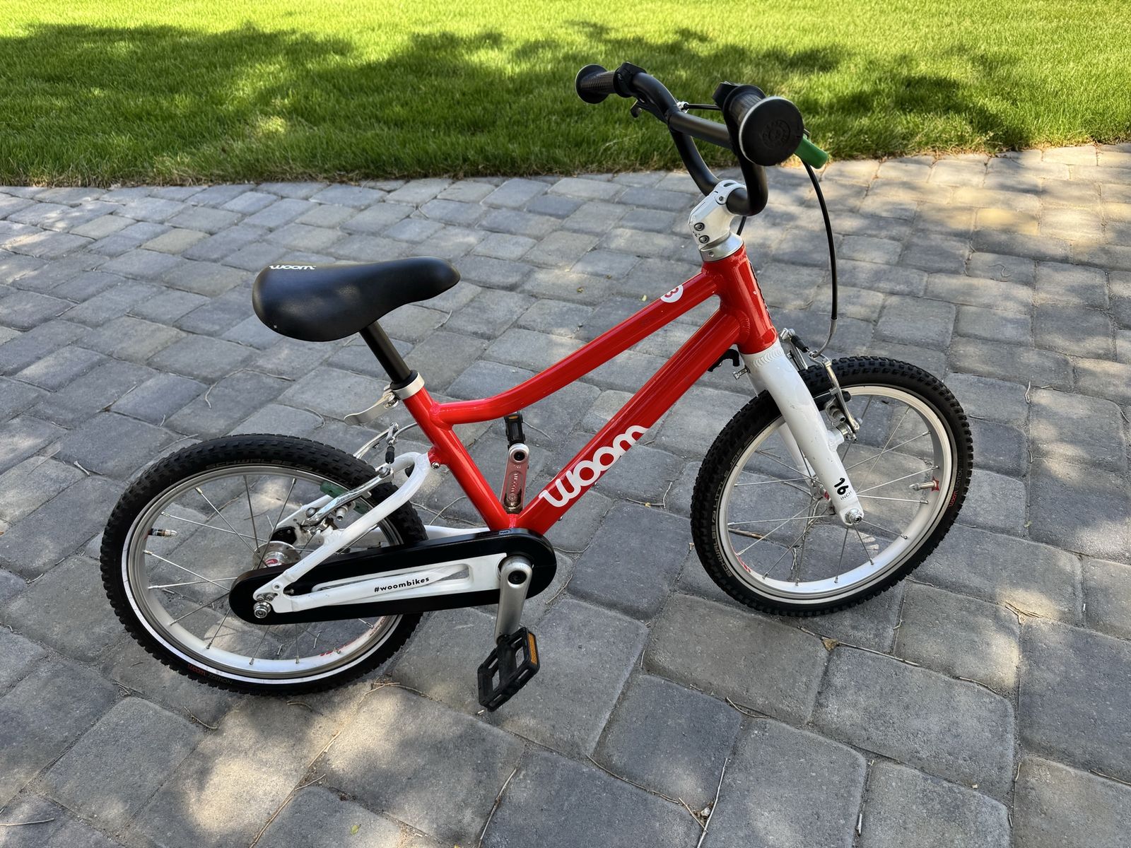 Woom Original 3 Red Kids Bike - 16-inch Wheels, Lightweight Aluminum Frame