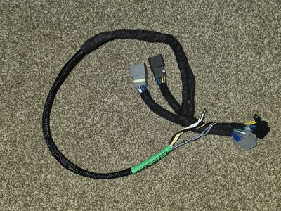 Chevy T-harness Black/Gray 2018-2025 (Non-Amplified) R2G