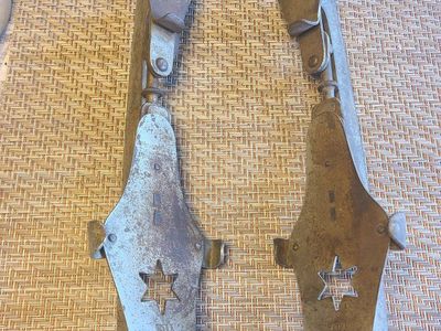 Vintage Metal Ice Skates Clamp-On Adjustable Blades Antique Decor