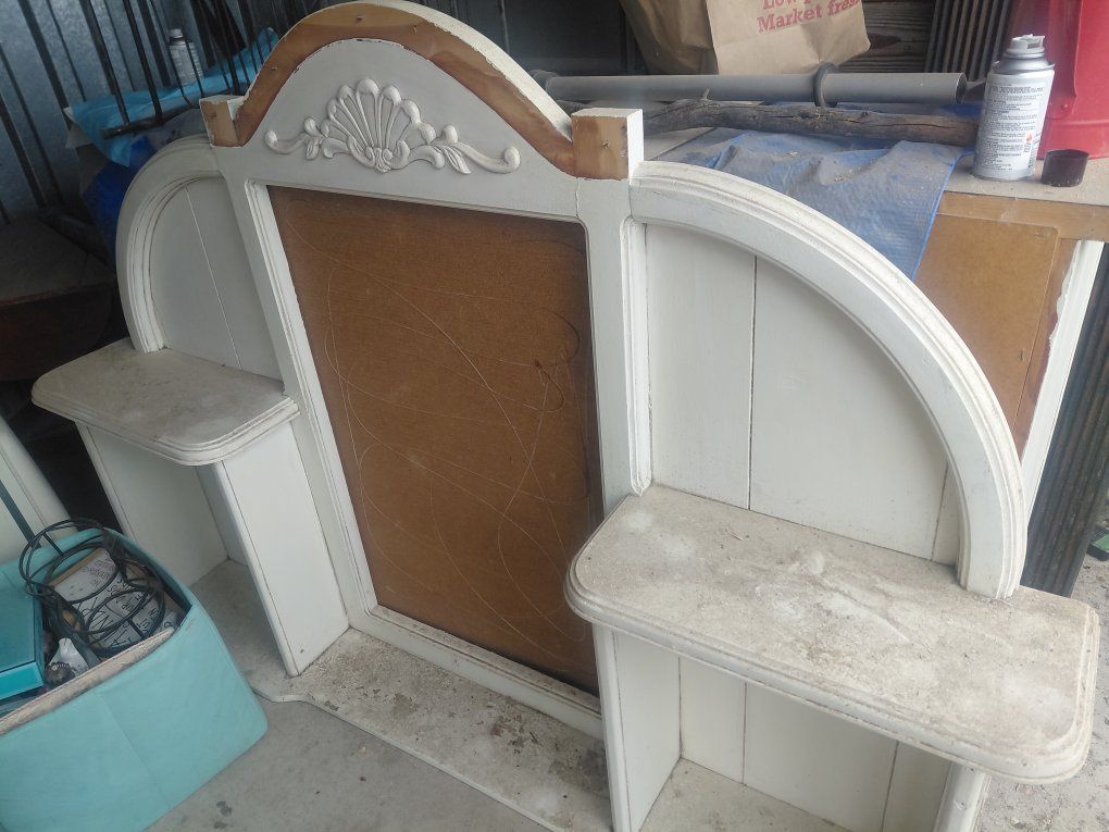 White Dresser.  Mirror needs to be replaced it has Ornate Hardware - 8 Drawers..needs to be picked up at storage shed in roy.