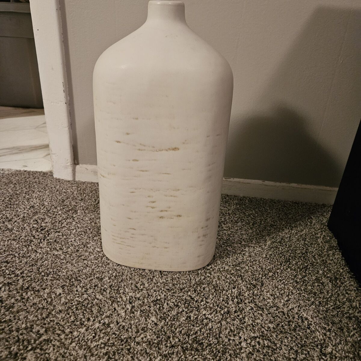 New ceramic rectangular vase