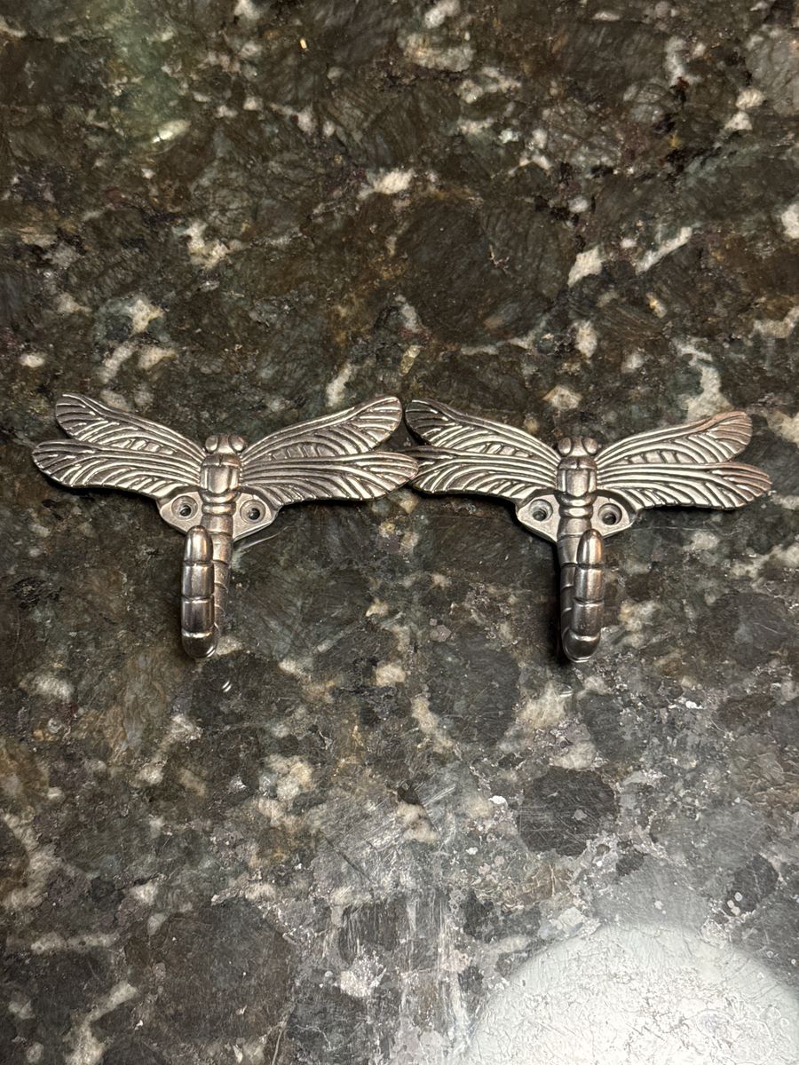 Dragonfly Hooks