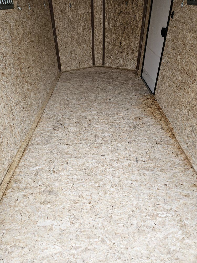 Main image 6