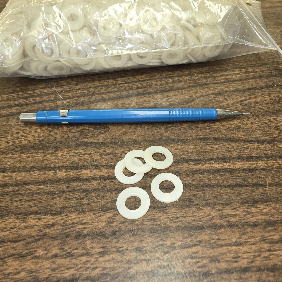 NYLON WASHERS, 5/8" O.D., 5/16" I.D., 0.072" Thick