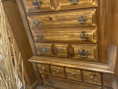 Nice 6 DraweR Wooden Dresser