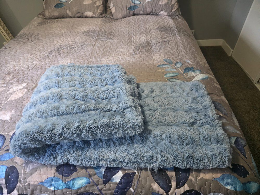 Minky Couture Weighted Adult Blanket