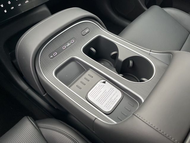 Main image 30