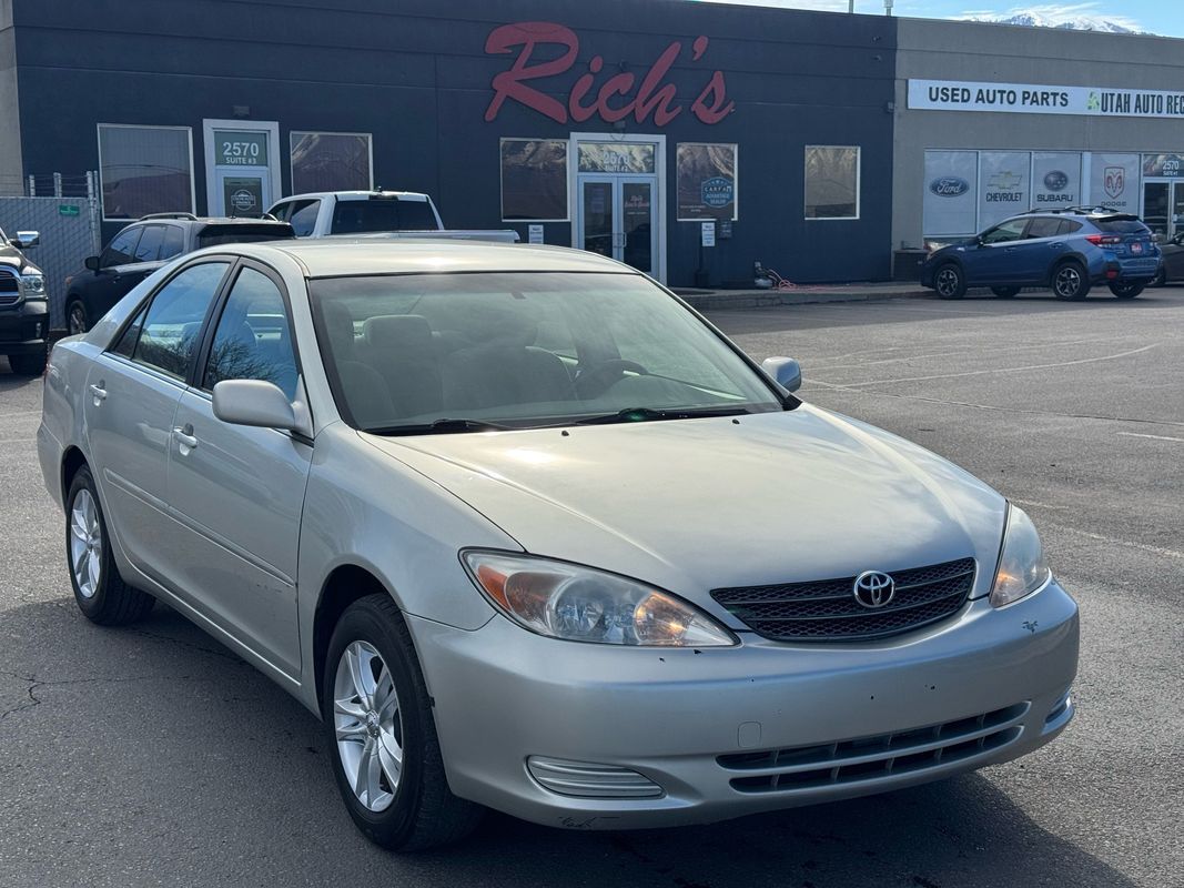 2002 TOYOTA CAMRY LE