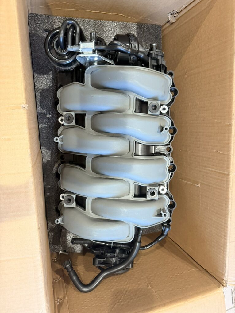 Intake Manifold Ford Mustang Coyote 5.0