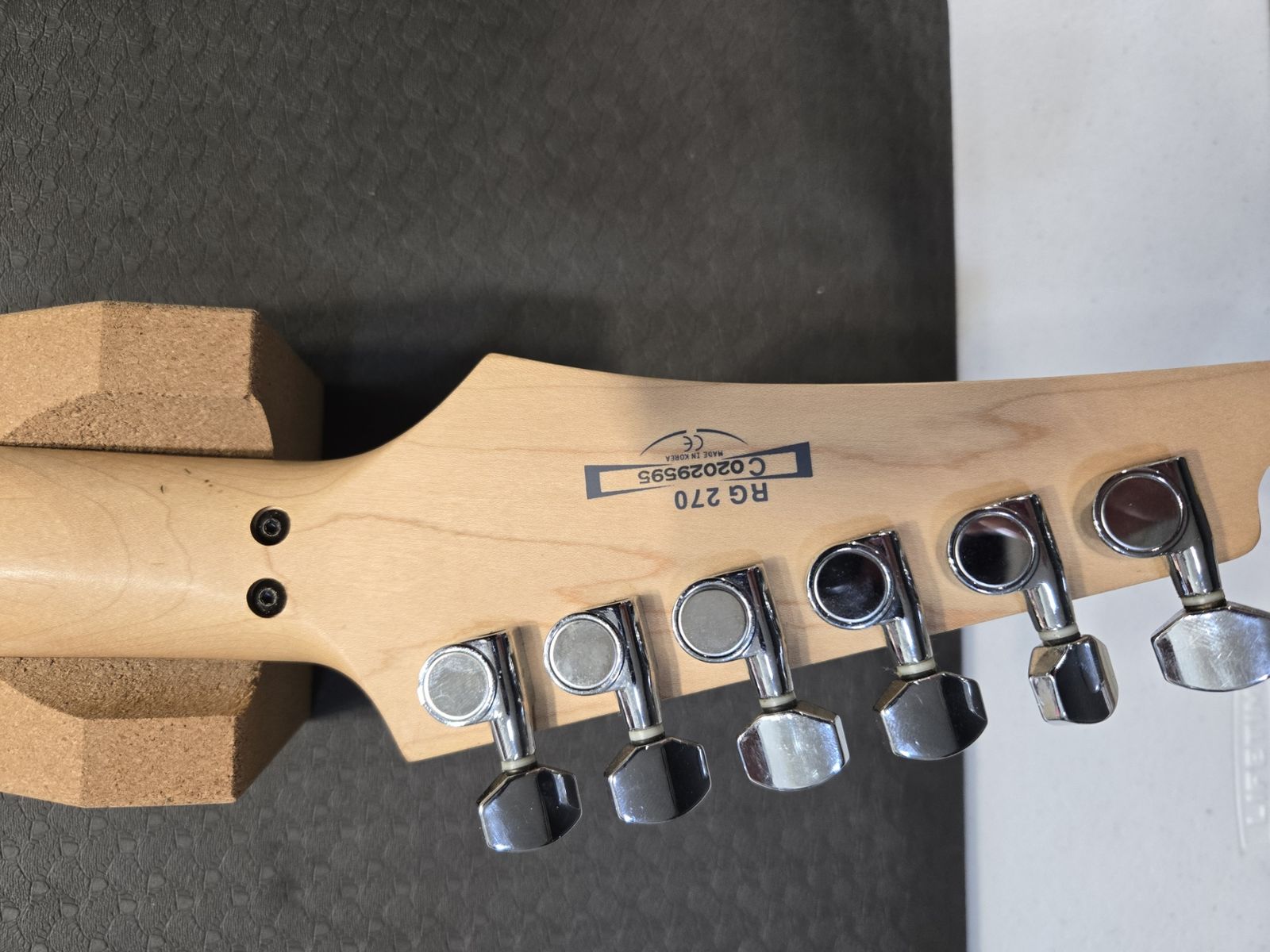 Main image 3