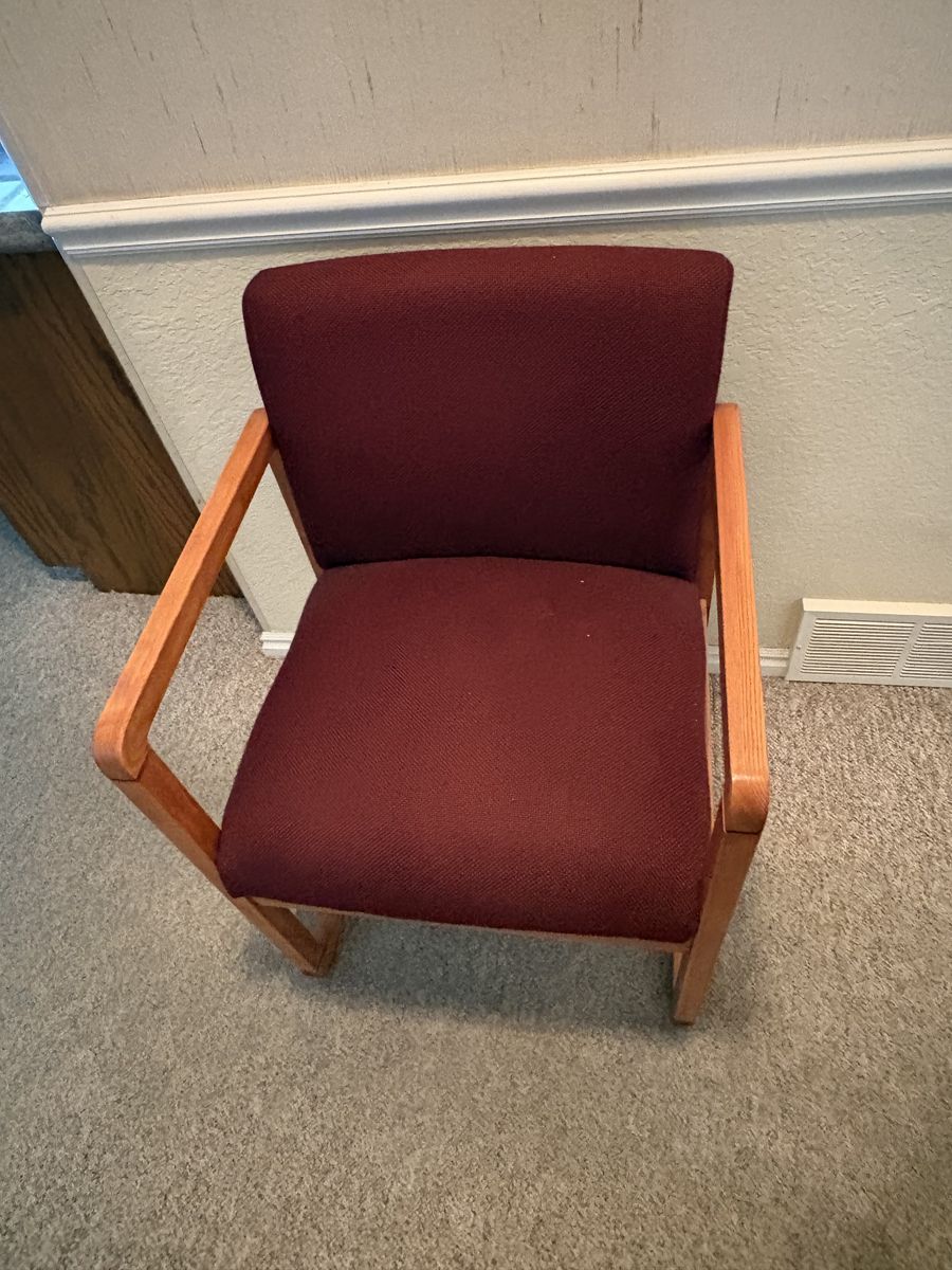 Vintage Global Upholstery Wood Frame Guest Chair $60 cash/venmo in Provo