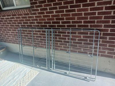 Reduced! Two Metal Twin Bed supports (boxsprings)
