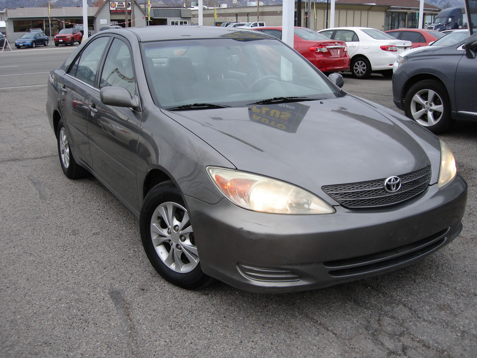 2004 TOYOTA CAMRY LE