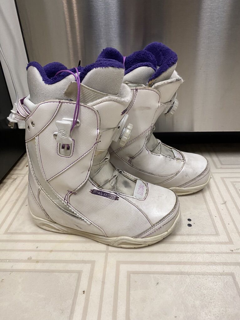 Womens K2 7.5 With Boa Bindings