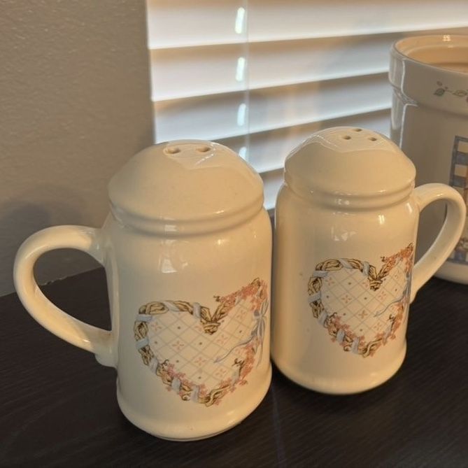 Adorable vintage set