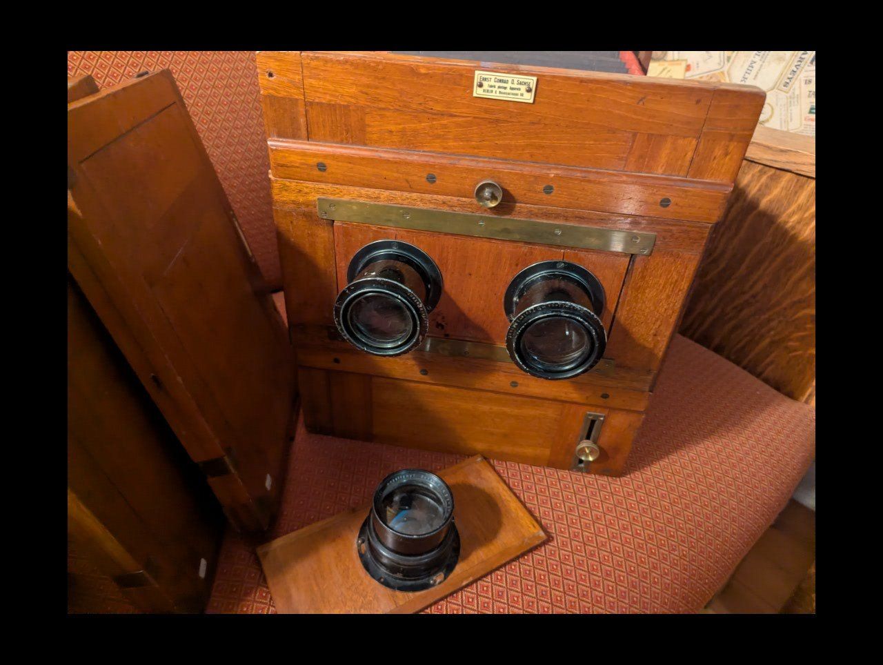 Main image 4