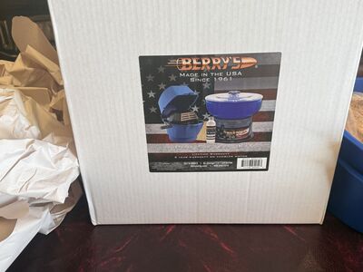 Berry’s 400 Vibratory Tumbler + Rotary Sifter Kit – BRAND NEW (Never Used)
