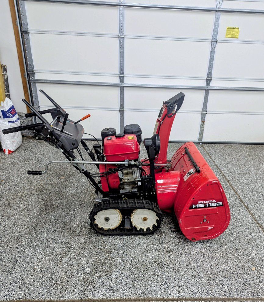 Honda HS1132 Snowblower