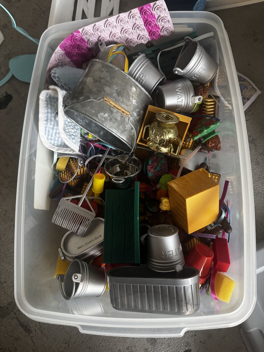 Main image 6