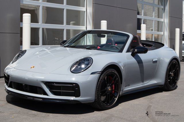 2023 Porsche 911 Carrera 4 GTS