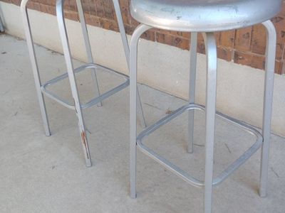 Set of 2 Vintage Metal Bar Stools - Silver Metal Round Top Shop Stools