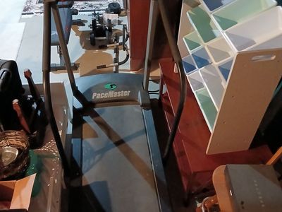 Free PaceMaster Pro Select Treadmill - Not Running