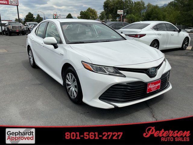 2019 Toyota Camry Hybrid LE