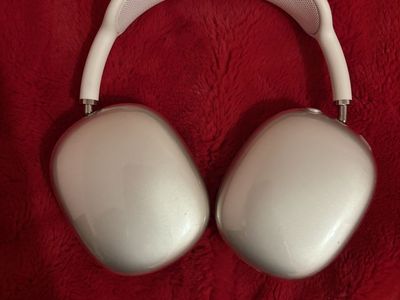 Airpods Max, Hardly Used - In Great Condition