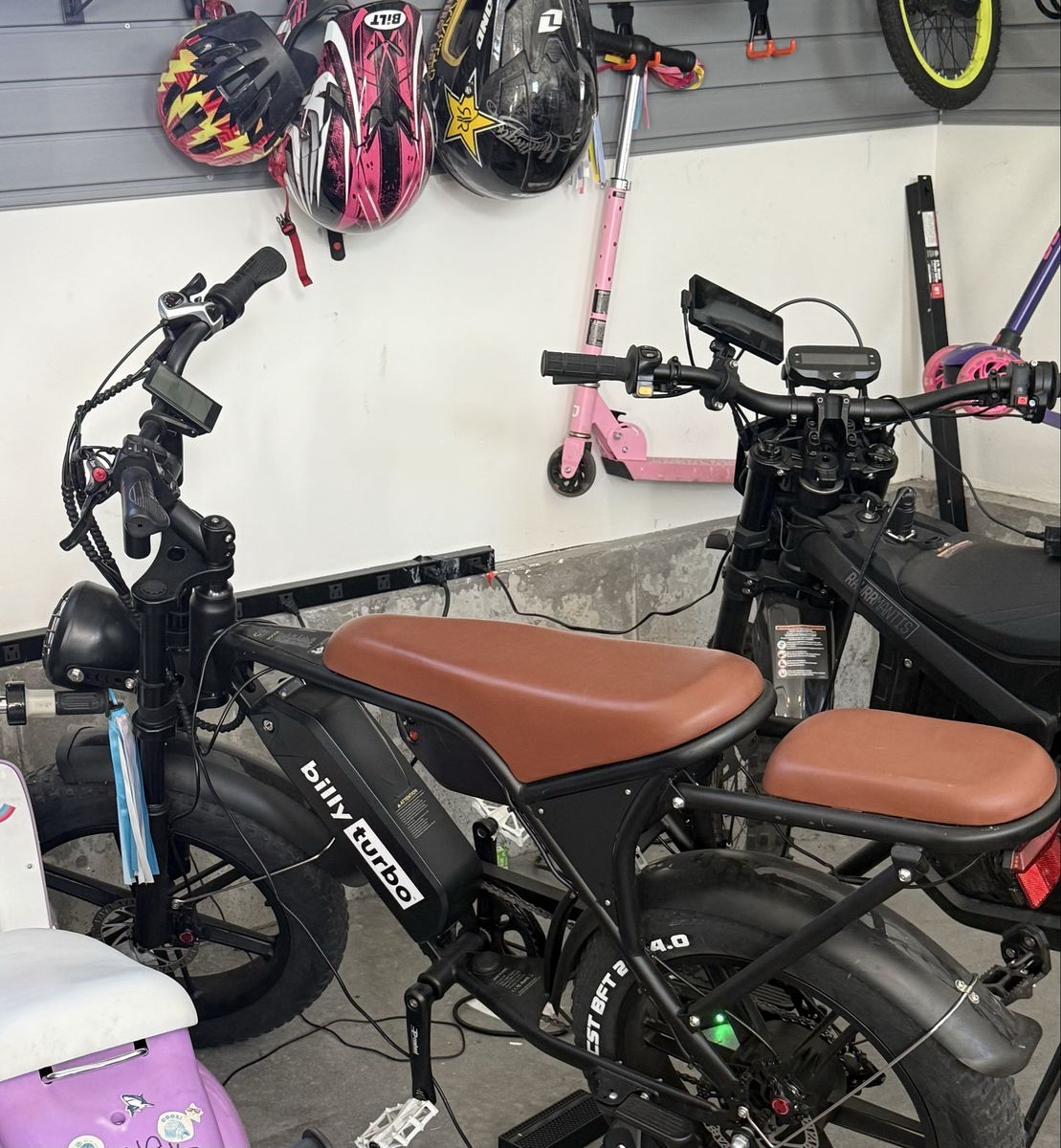 Billy Turbo E-bike Moto Cruiser