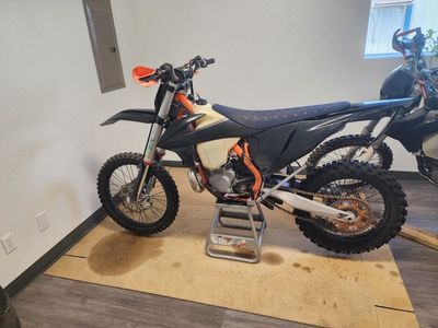2022 KTM 300 XC
