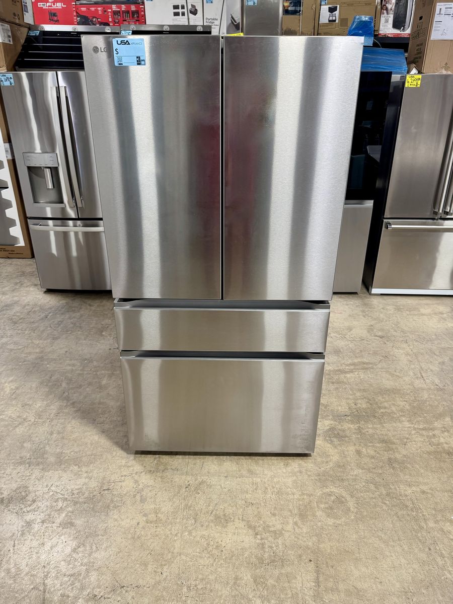LG FOUR DOOR FRENCH DOOR REFRIGERATOR