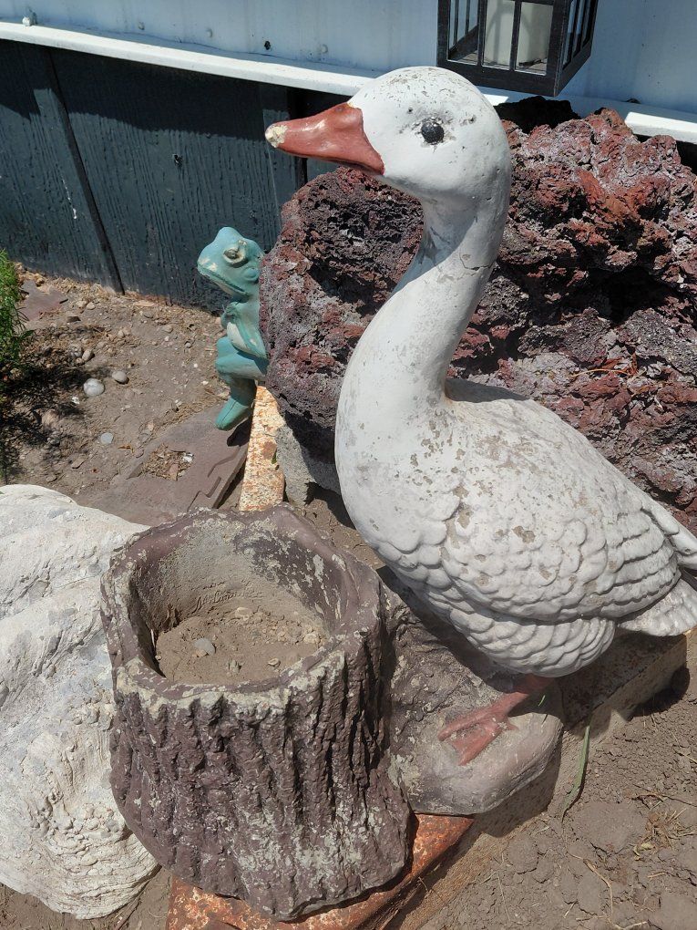 Large Concrete Goose Lawn Ornament with Faux Log Planter - Weathered Garden Decor