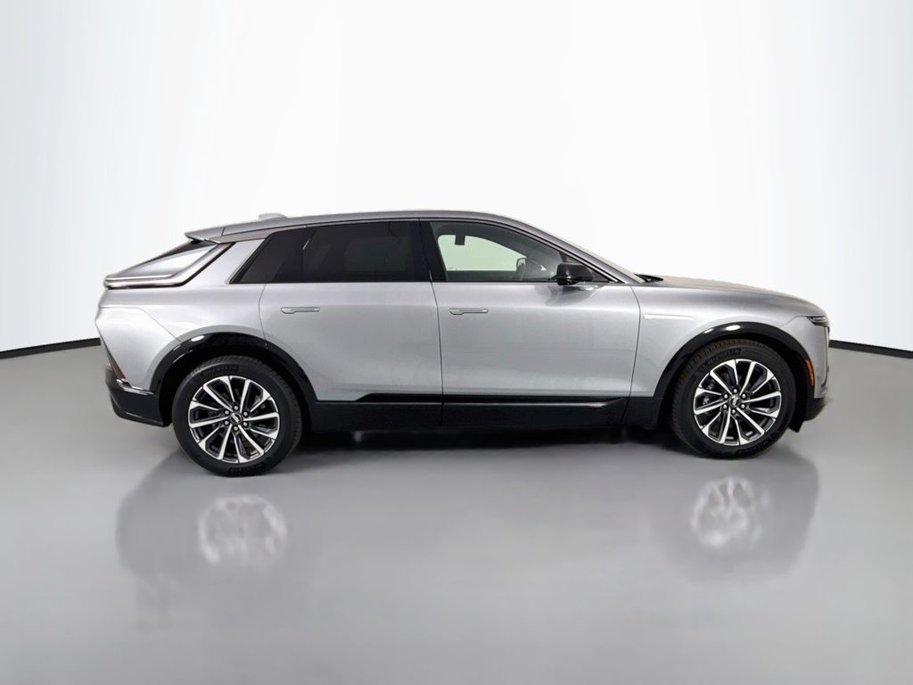 Main image 8