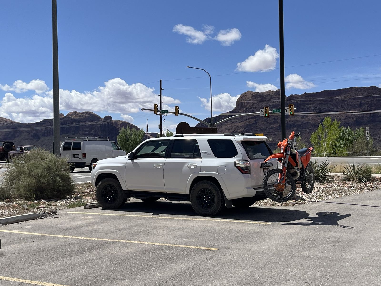 Mojo Moto Ultimate MX Hauler Hitch-Mounted Dirt Bike Carrier - Heavy-Duty Steel