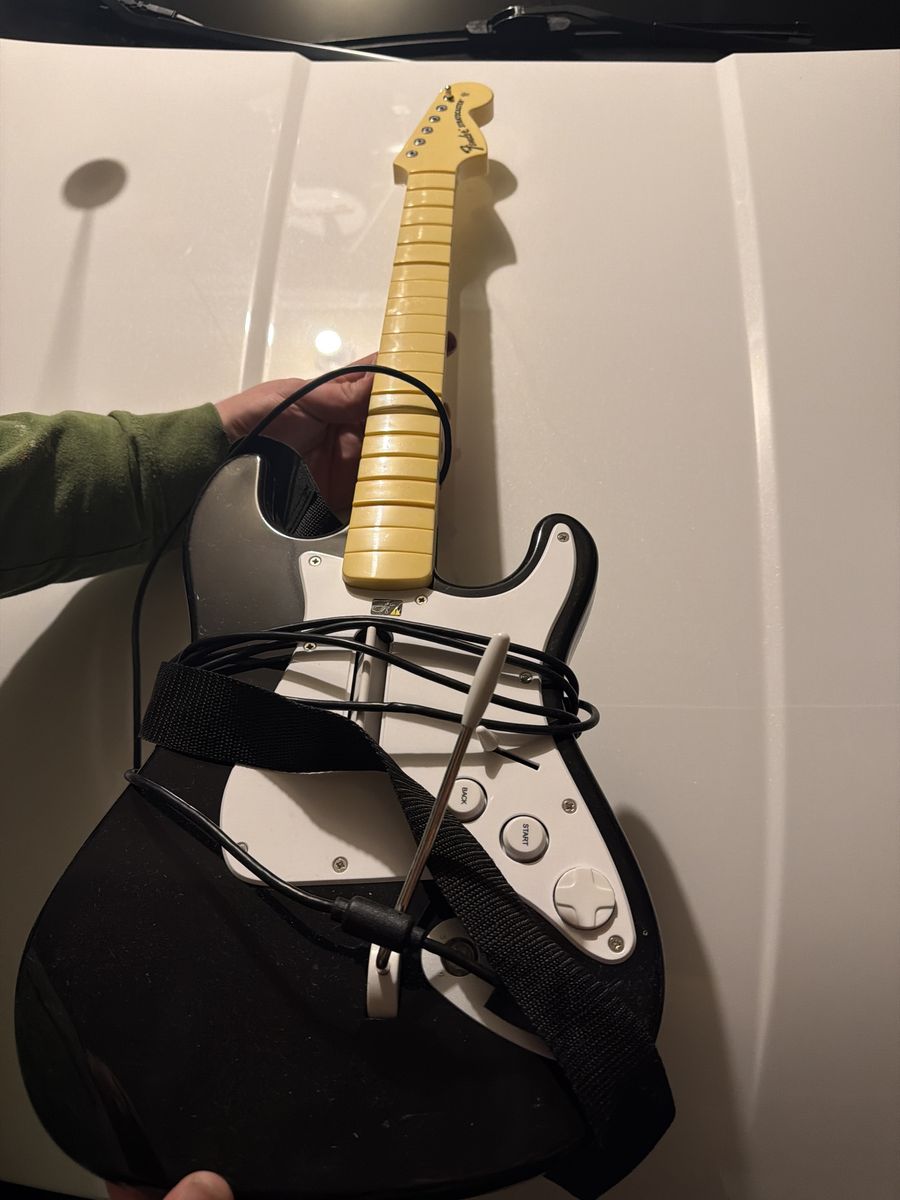 Rockband guitar