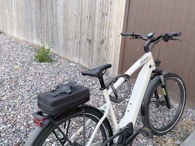Specialized Turbo Vado XL Electric Bike - Light Gray, Excellent Condition